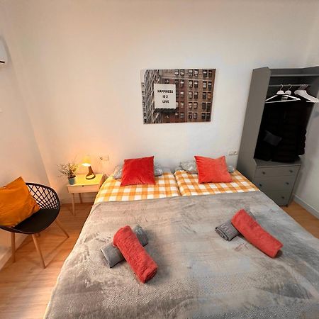 Apartamento Centro Historico Malaga Especial Grupos 4 Exterior foto
